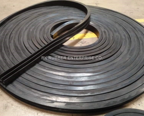w-type rubber seal